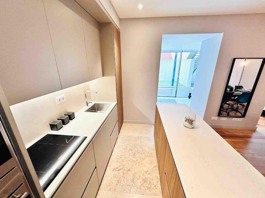 Lisbon Marques De Pombal Top Flat Great Locations City Center B Exteriör bild