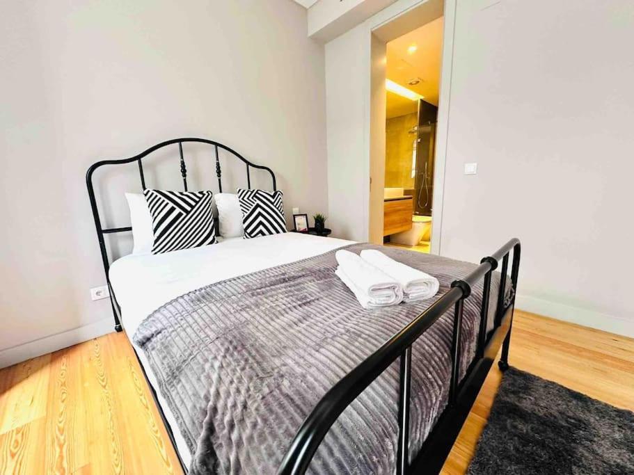 Lisbon Marques De Pombal Top Flat Great Locations City Center B Exteriör bild