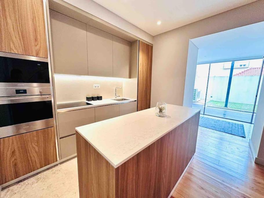 Lisbon Marques De Pombal Top Flat Great Locations City Center B Exteriör bild