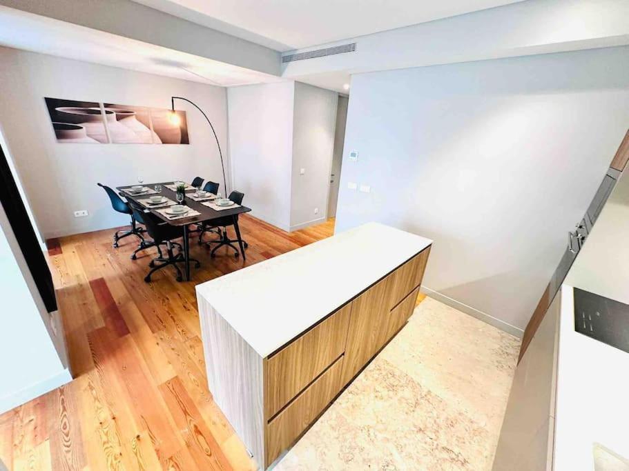 Lisbon Marques De Pombal Top Flat Great Locations City Center B Exteriör bild